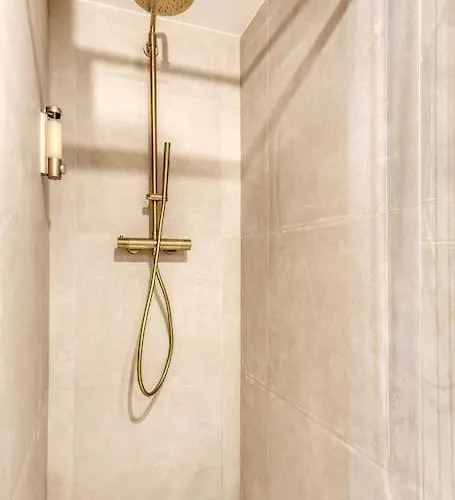 Luxury - Jacuzzi Et Sauna